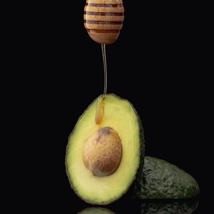 front-view-avocado-honey-dipper